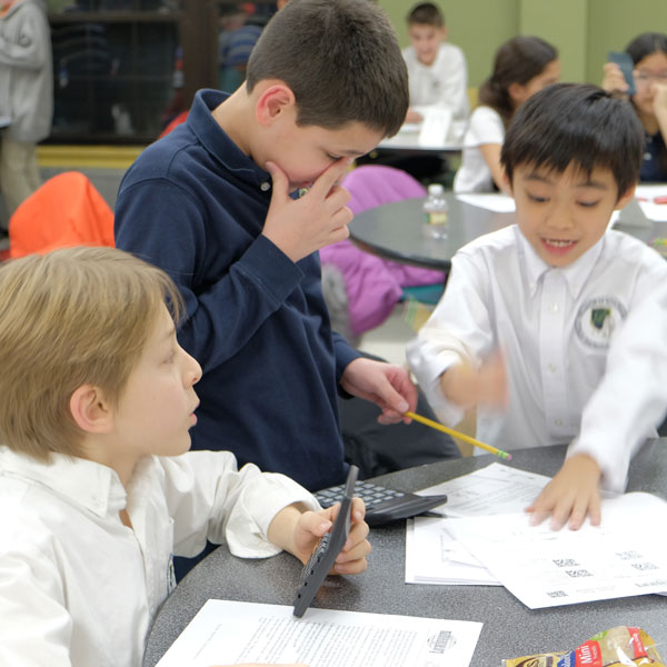Students collaborating during a Mathleague competition